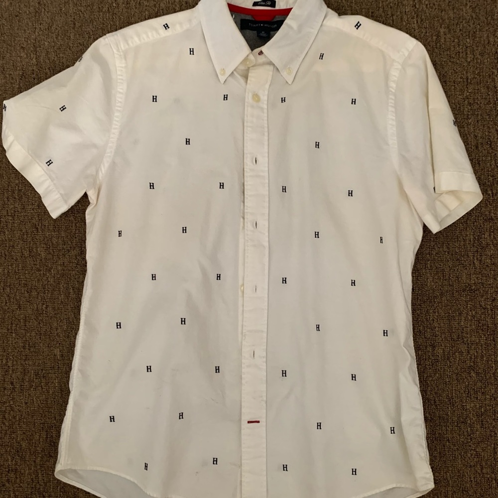 Tommy Hilfiger button down size Medium